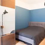 Magnificent Apartment 2 Steps From The Stations